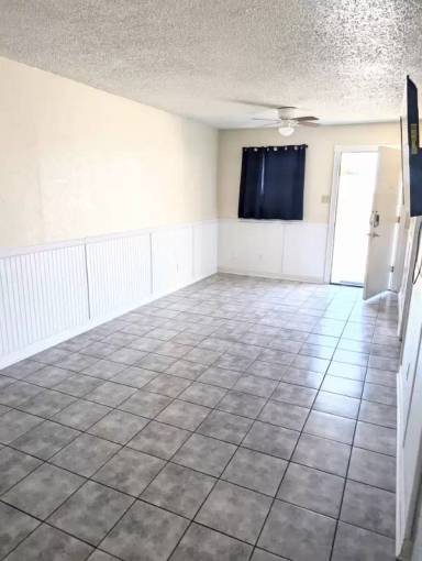 Main picture of 101 N 3rd St