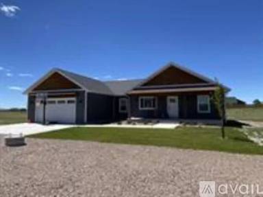 Main picture of 12 Caragana Dr