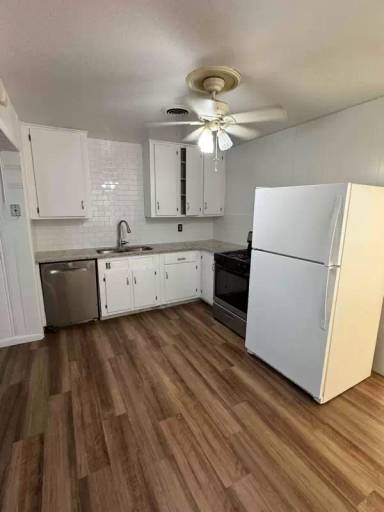 Main picture of 308 SW 45th Ave