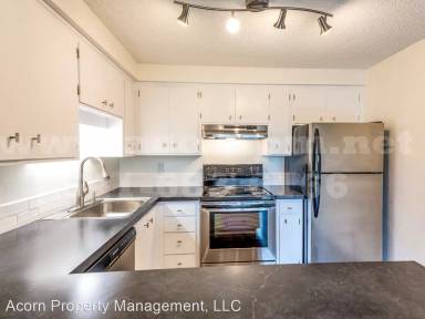 Main picture of 33 E 30th Ave