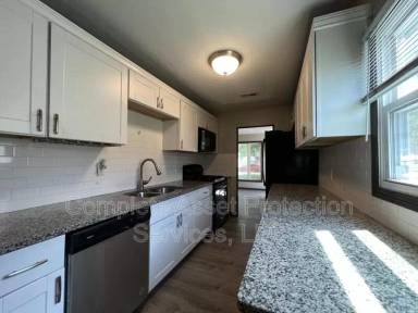 Main picture of 7044 Chestnut Ave