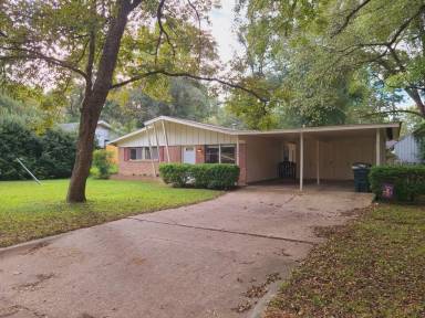Main picture of 2409 Mimosa Dr