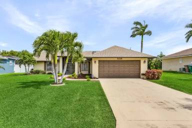 Main picture of 1409 SW 1st Pl