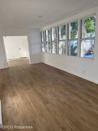 Main picture of 1850 Camden Ave