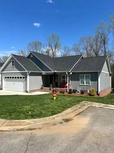 Main picture of 2135 Waterford Pointe Rd