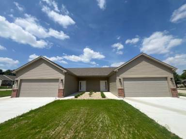 Main picture of Ravina Drive Apartments