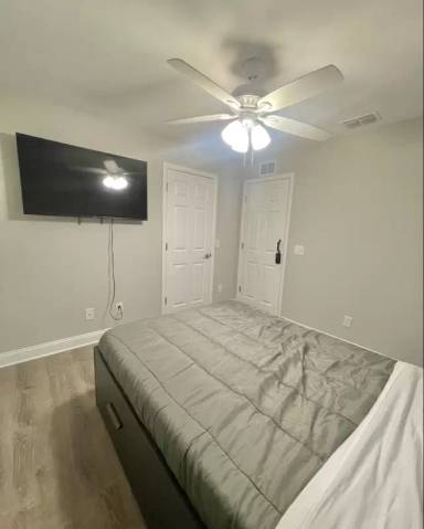 Main picture of 1124 N Stella Ave
