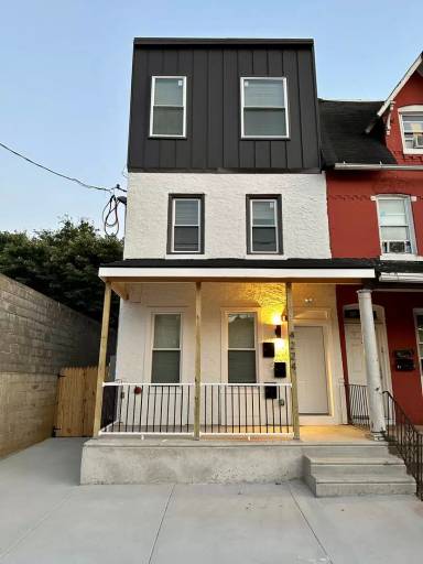 Main picture of 4224 Brown St