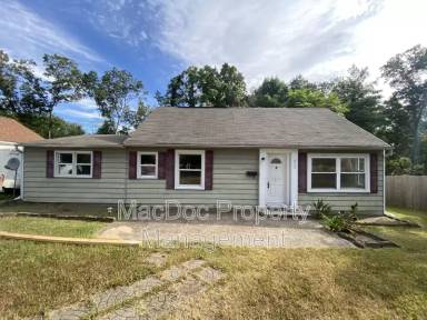 Main picture of 217 Hillcrest Dr