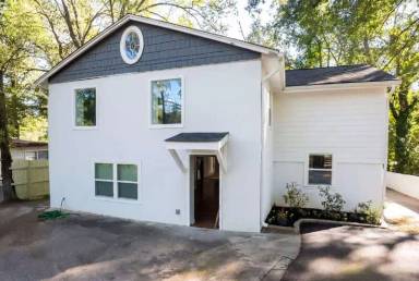 Main picture of 226 Polar Rock Rd SW
