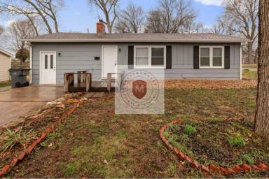 Main picture of 773 N Water St