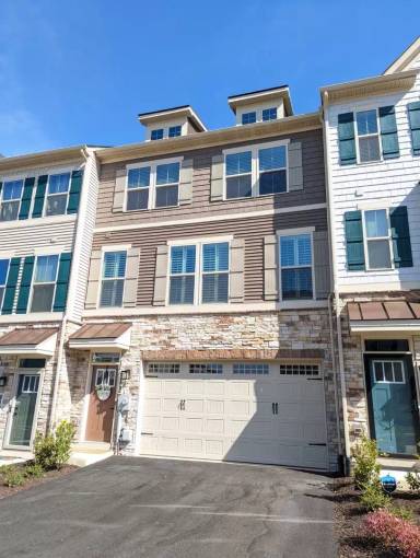Main picture of 6122 Aster View Ln