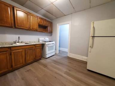 Main picture of 351 Forrest St