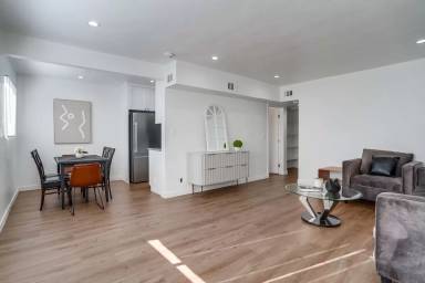 Main picture of 7217 Lemp Ave