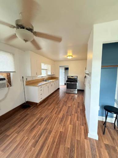 Main picture of 728 Halley Ave
