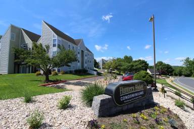 Main picture of Hunters Ridge Condominiums