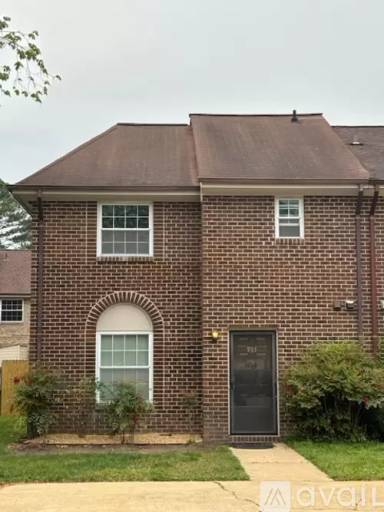 Main picture of 933 Sir Wilfred Cir