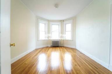 Main picture of 1163 Boylston St