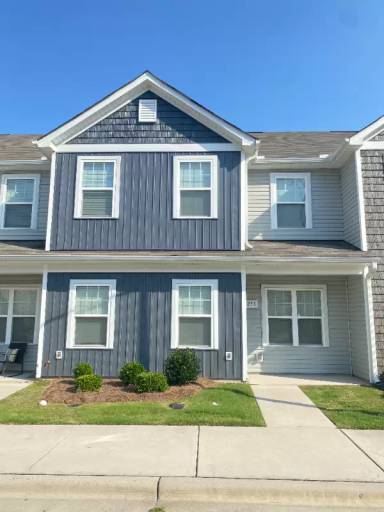 Main picture of 253 Yorktown Ln