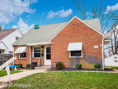 Main picture of 260 S Powell Ave