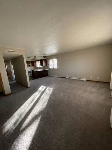 Main picture of 443 South St