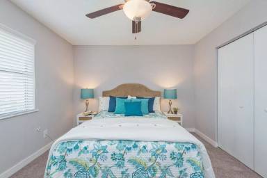 Main picture of 742 Palm Bay Dr