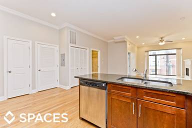 Main picture of 4651 N Greenview