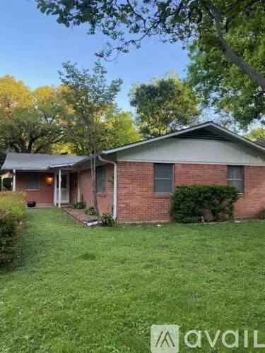 Main picture of 3203 Lafayette Ave