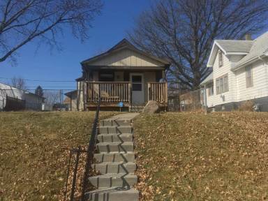 Main picture of 4020 S 36th St