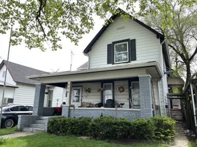 Main picture of 625 1/2 Birch Ave