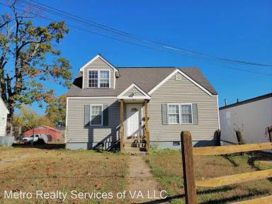 Main picture of 313 Plazaview Rd