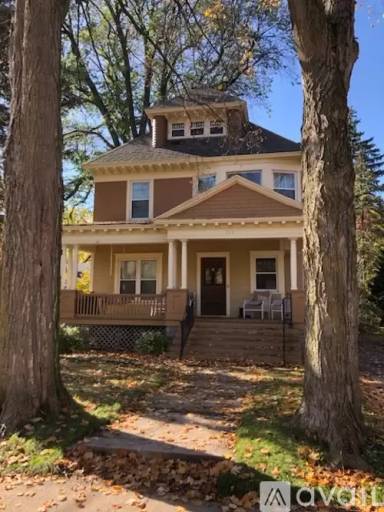 Main picture of 1111 Elmwood Ave