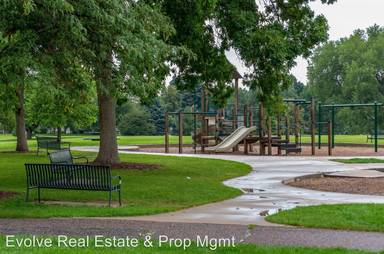 Main picture of 403 S Oneida Way