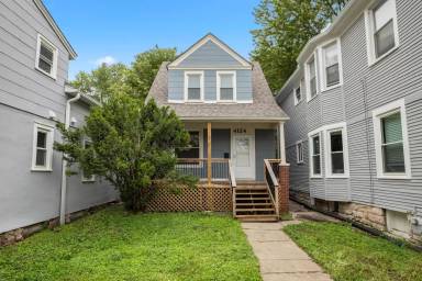 Main picture of 4122 Locust St
