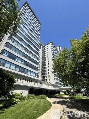 Main picture of 3440 Lake Shore Dr Condominium