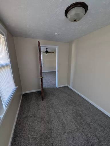 Main picture of 5413 N 42nd St