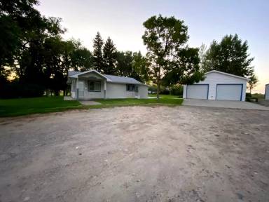 Main picture of 1050 Gasser Rd