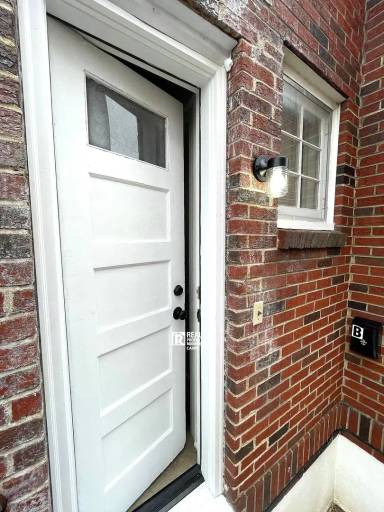 Main picture of 5046 Fort Ave