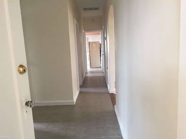 Main picture of 400 44th St