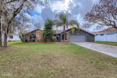 Main picture of 14074 Oleta St