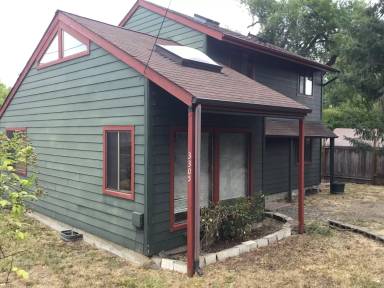 Main picture of 3301 Donald St