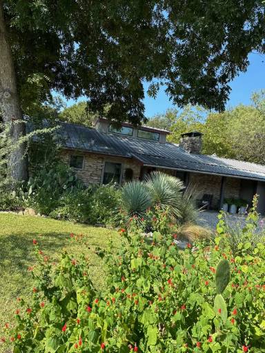 Main picture of 710 Whippoorwill Dr