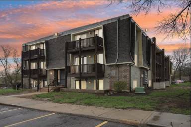 Main picture of Flats at Wildwood