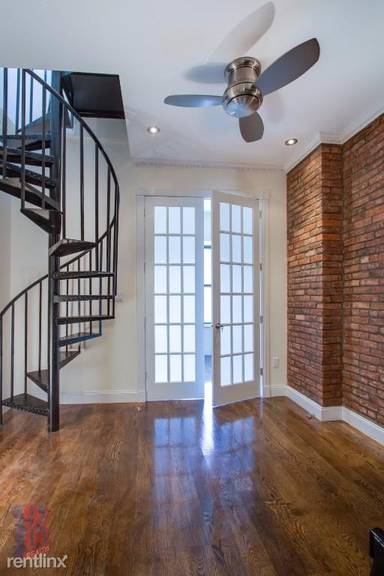 Main picture of 3 W 103rd St