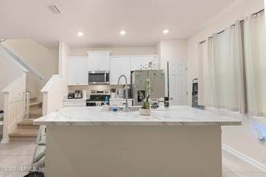 Main picture of 48 Red House Cir