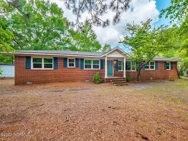 Main picture of 5320 Andover Rd