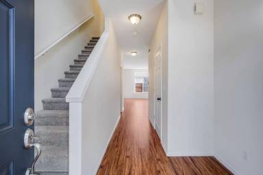 Main picture of 908 SW 175th Ter