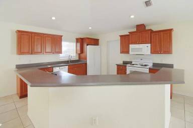 Main picture of 2597 Blackbird Ln