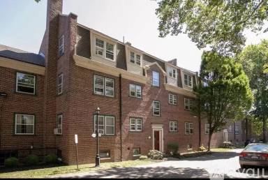 Main picture of 710 Fairmount Ave