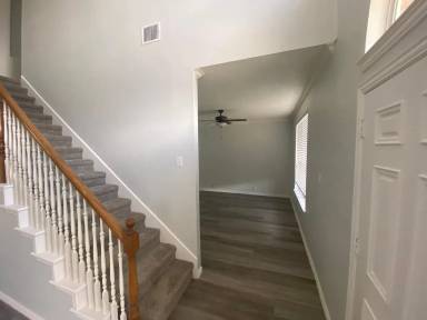 Main picture of 102 Bay Meadows Dr